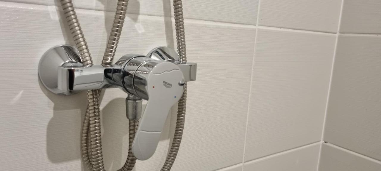 Hos-Cegledi Vendeghaz Miskolc -Oenallo Otthon, Mely Csak Az Oenoeke Exterior foto